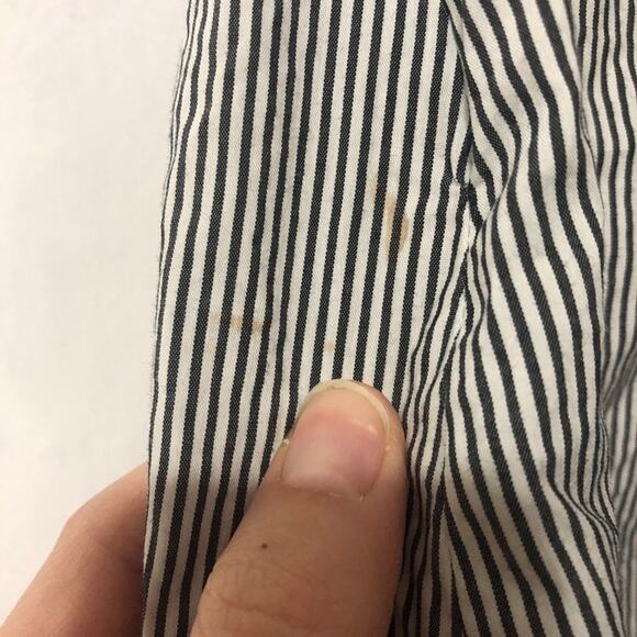 BCBGMAXAZRIA Pinstripe Sleeveless Collared Blouse Womens S Twist Preppy Twee - Picture 5 of 7